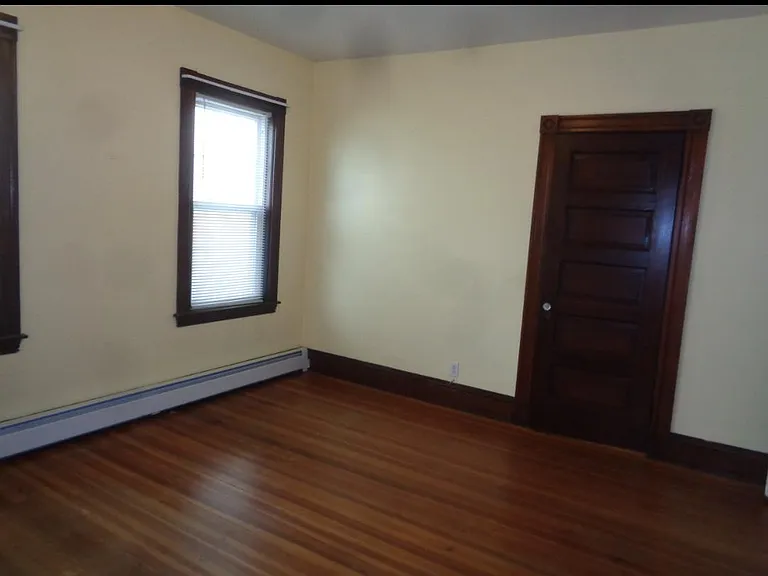 61 Grove St #3 — Photo 2