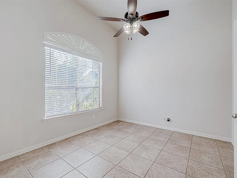 25926 Brad Hurst Ct — Photo 4