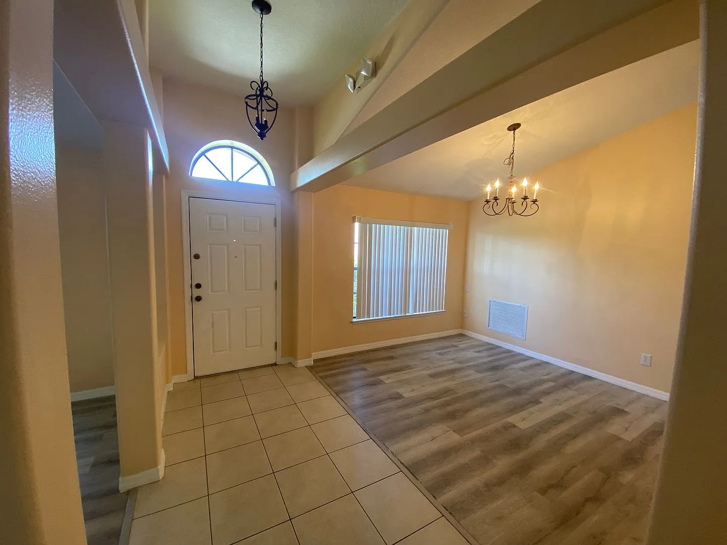 Beautiful Pool Home for Rent — Photo 4