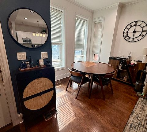 4th image of 2672 N Halsted St APT 1E