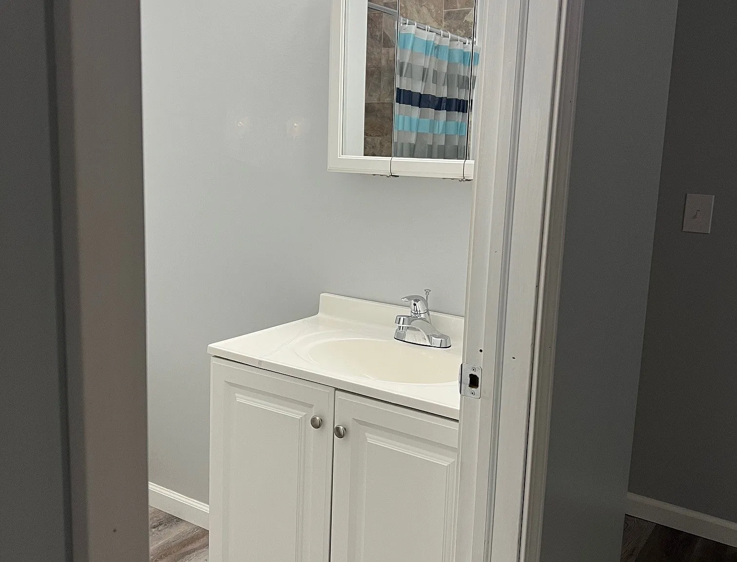 3 bed, $1,100 — Photo 4
