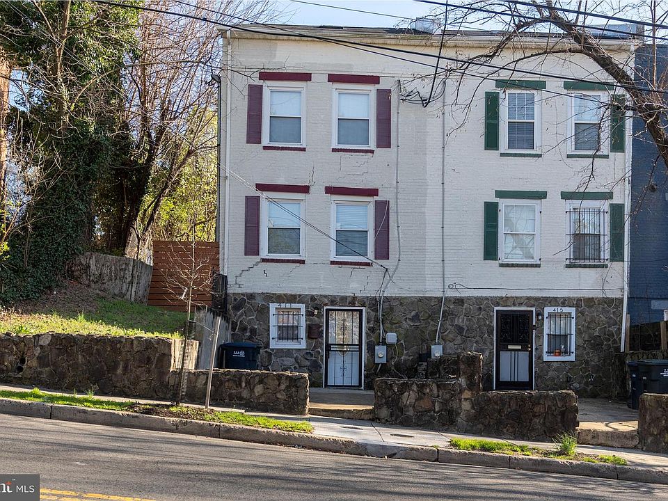 1st image of 417 Atlantic St SE