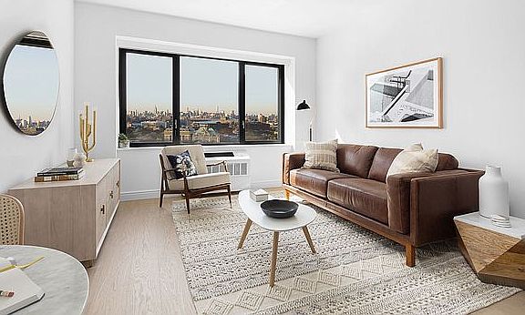 3rd image of 475 Clermont Ave #624
