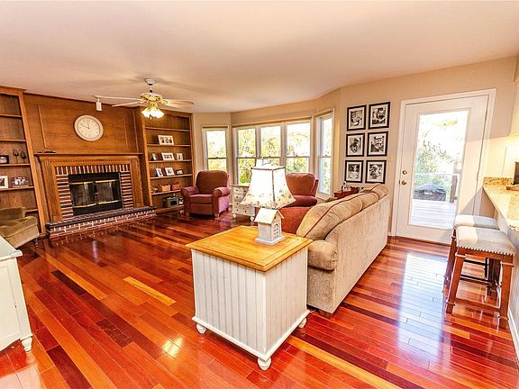 5th image of 900 Zohner Ct