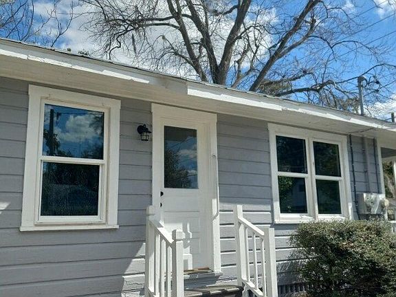 2nd image of 219 Ariana St #1/2