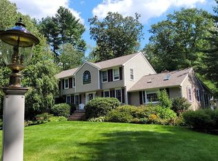 7 Sutton Pl, Londonderry, NH 03053