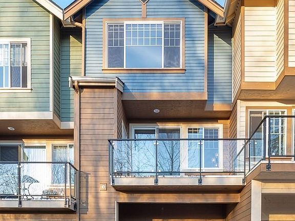 2nd image of 5903 185th Ct NE Unit 106