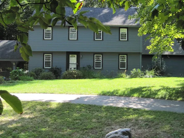 4 Moharinet Way, Durham, NH 03824
