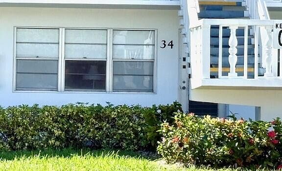 2nd image of 34 Kent C #34