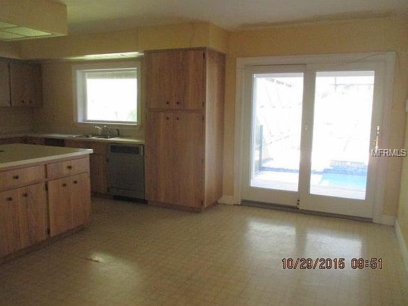 4th image of 621 Apalachee Cir NE