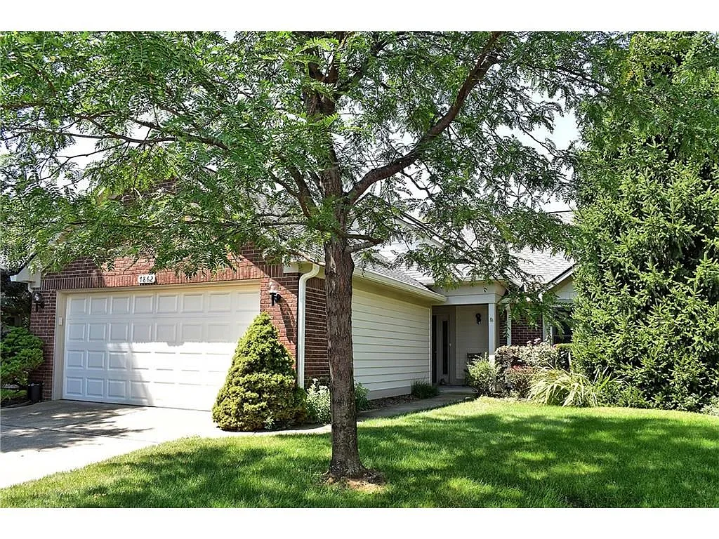 7862 Clearwater Cove Dr photo 1