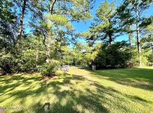 19 Charles Byrd Rd, Poplarville, MS 39470