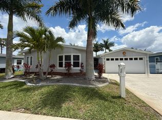 1205 Buena Vista Dr, N Fort Myers, FL 33903