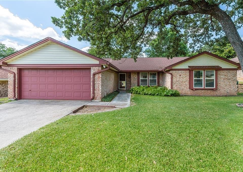 1st image of 1708 Post Oaks Dr
