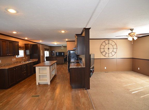 5th image of 3803 Foxwood Dr