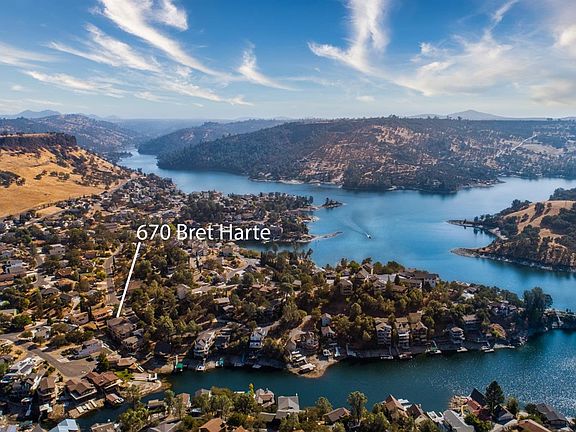 2nd image of 670 Bret Harte Dr #425
