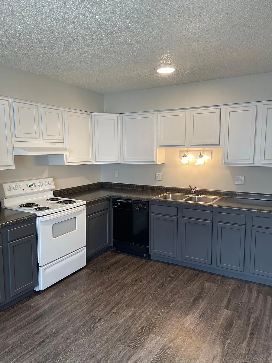 Building Photo - 444 S Johnson St #4