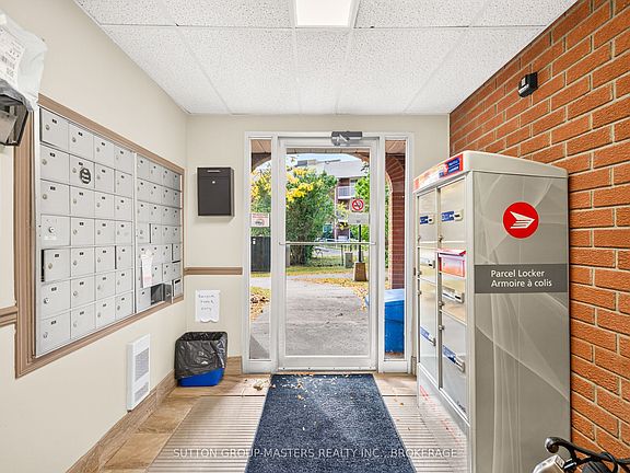 4th image of 573 Armstrong Rd #101
