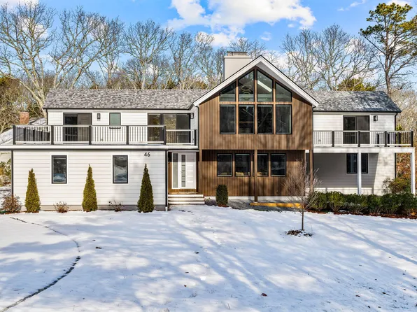 46 Greensward Circle, Mashpee, MA 02649