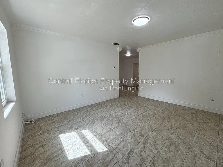 4606 Meadowbrook Ave — Photo 19