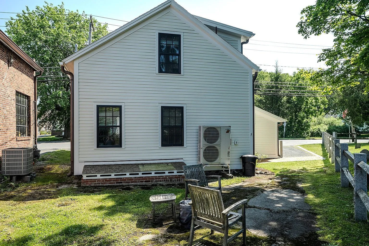 2 bed, 1400 sqft, $2,995 — Photo 3