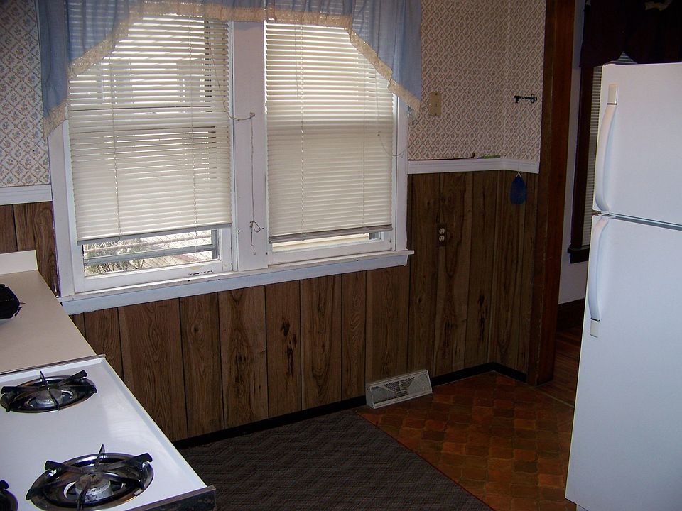 1st image of 118 Downing St