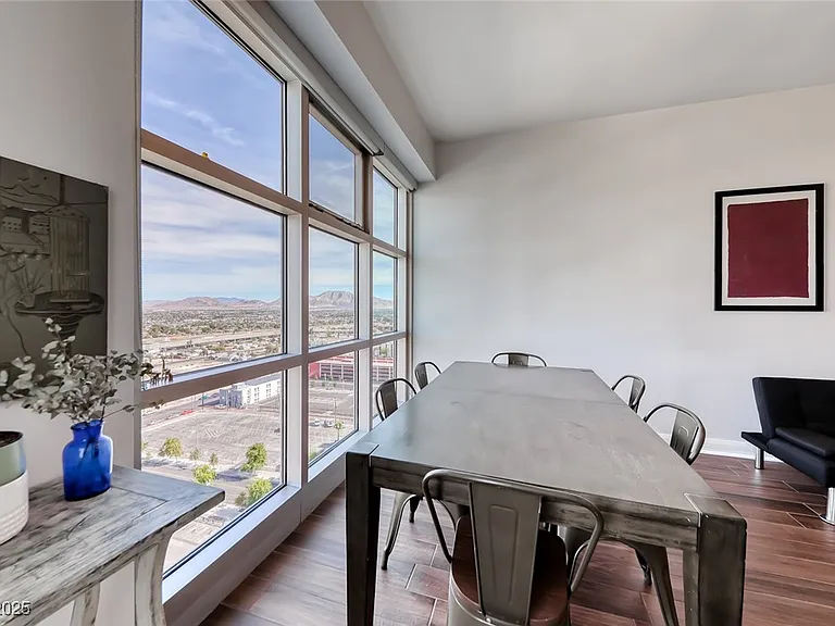 150 Las Vegas Blvd #1803 — Photo 13