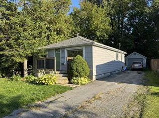 213 Pleasant Blvd, Georgina, ON L4P 2S7