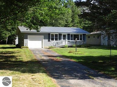 8396 Lakeview Dr Hale Mi 48739 Zillow