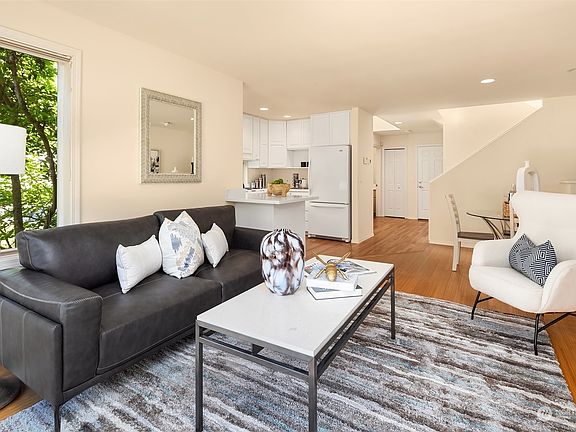 5th image of 1107 Kirkland Avenue