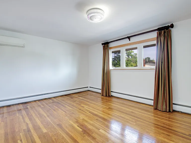 15 Jean Pl — Photo 11