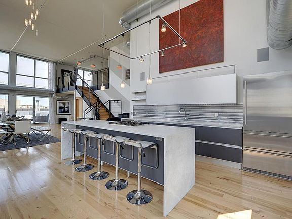 2nd image of 521 S 7th St Unit 705