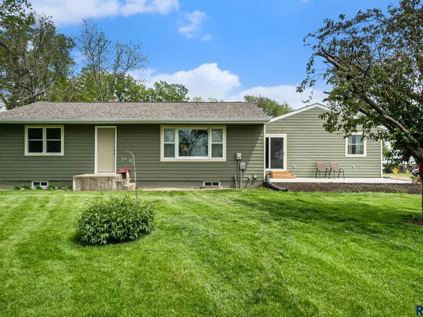 23812 State Highway 19 Hwy, Madison, SD 57042