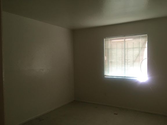4th image of 2937 E Mobile Ln APT 2