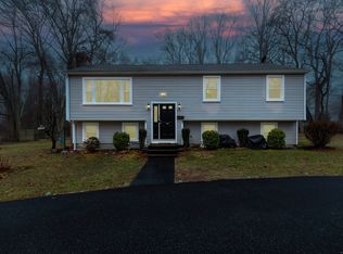 34 Brush Hill Rd, Clinton, CT 06413
