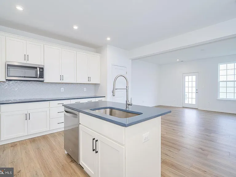500 Tracy Way — Photo 10