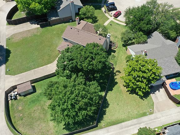 2nd image of 604 Hightrail Dr