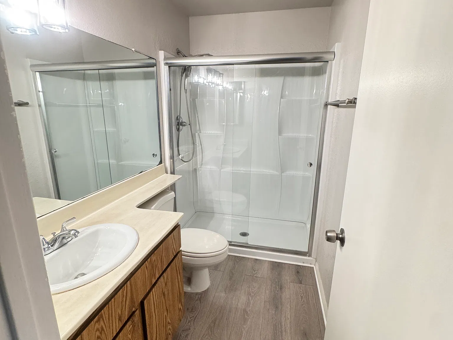 2 bed, 1120 sqft, $1,800 — Photo 3