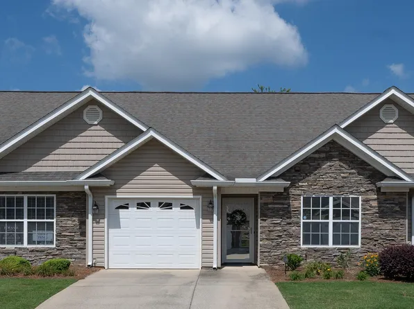 109 Shalom Dr, Simpsonville, SC 29681