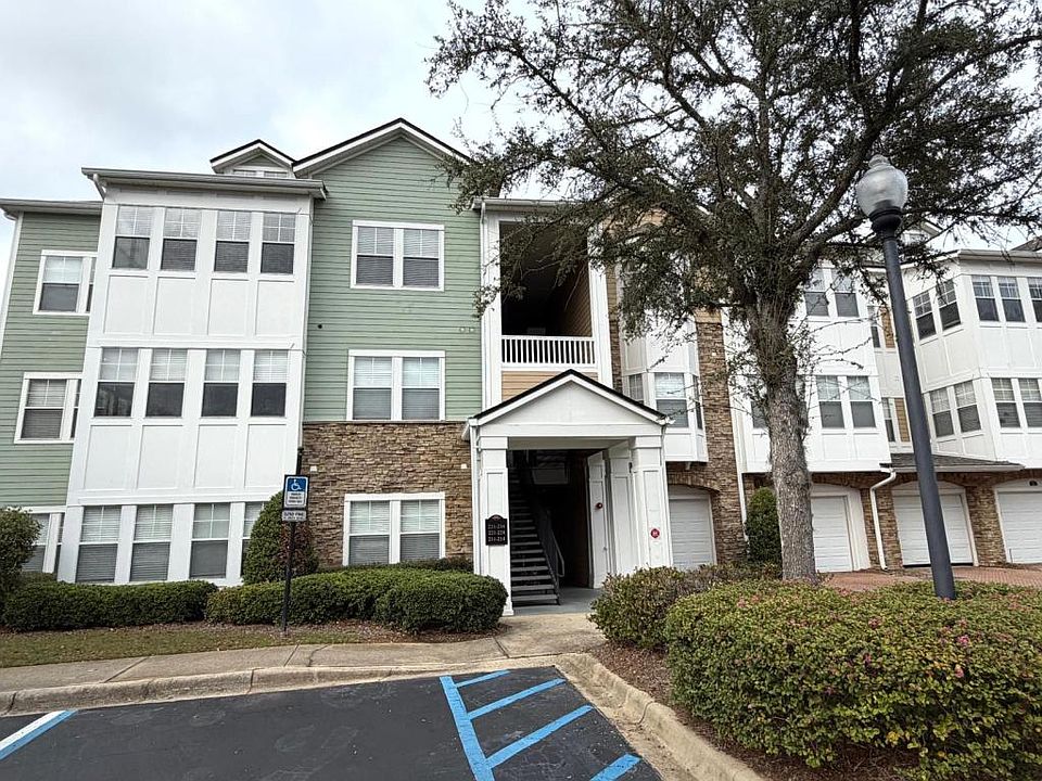 1st image of 2801 Chancellorsville Dr