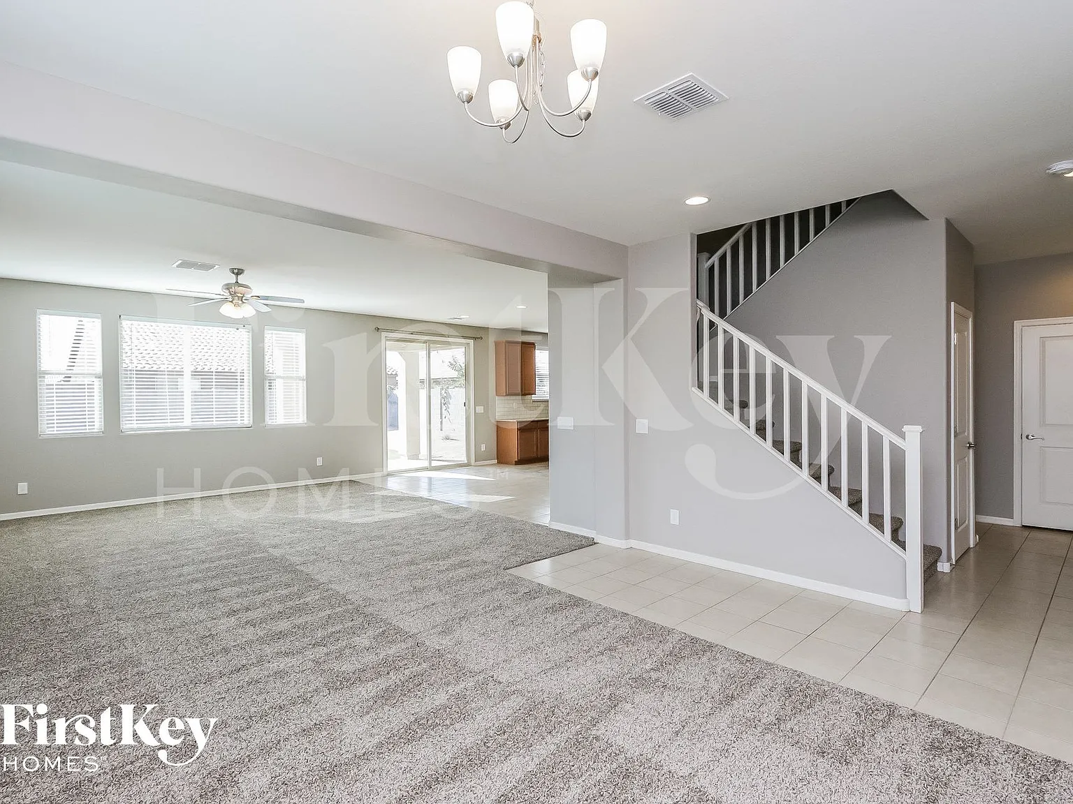 4 bed, 2.5 bath, 2949 sqft, $3,250 — Photo 4