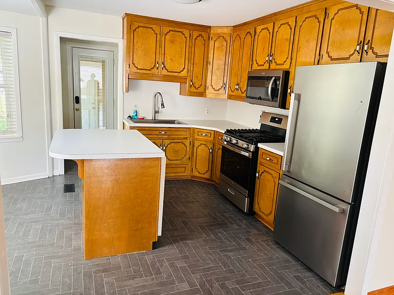 1805 Watt St — Photo 17