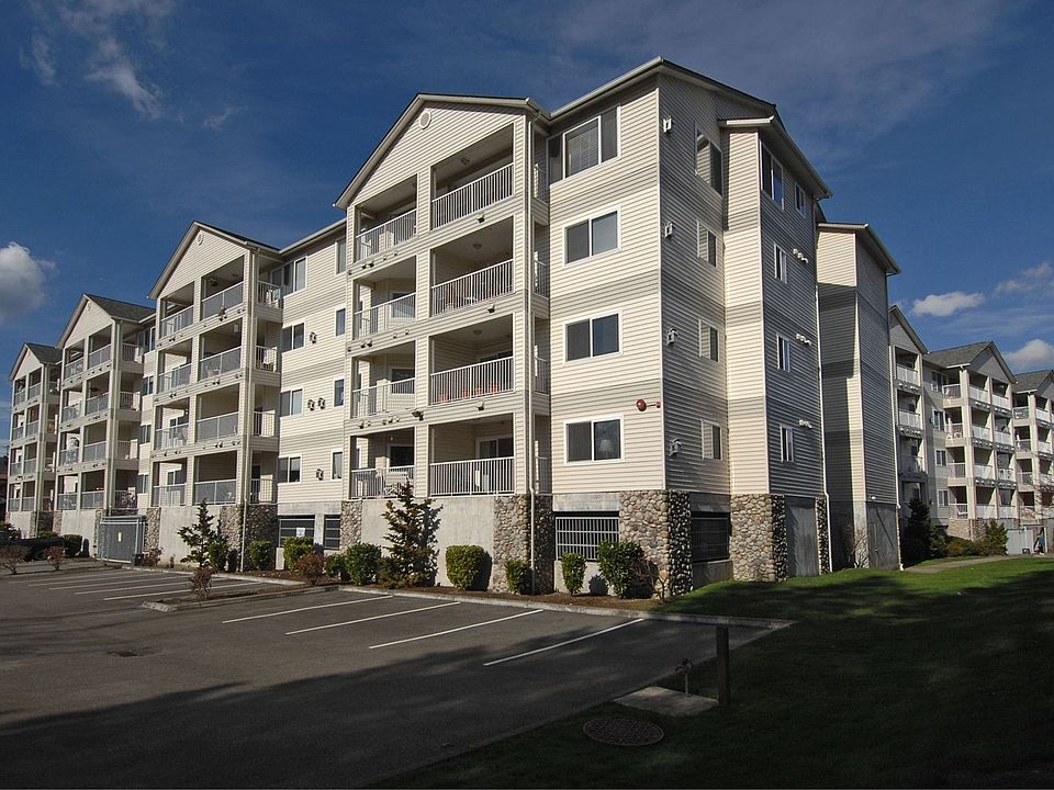 1st image of 1318 37th St Unit 1408