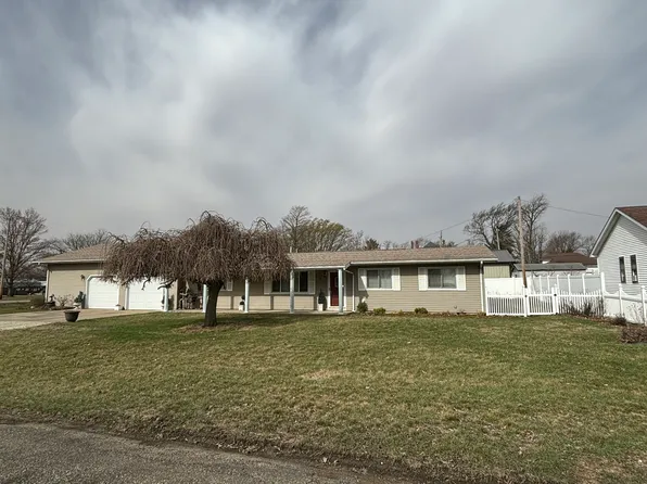 112 S Elm St, Loda, IL 60948