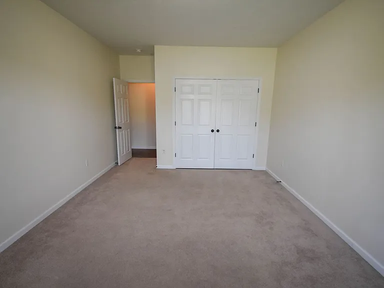 48 W Main St — Photo 15
