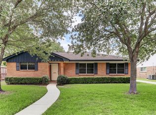 5711 Cartagena St, Houston, TX 77035