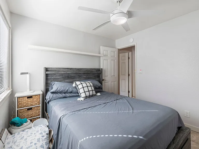 140 Uwapo Rd #21-104 — Photo 17