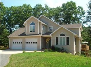 5984 48th Ave, Pentwater, MI 49449