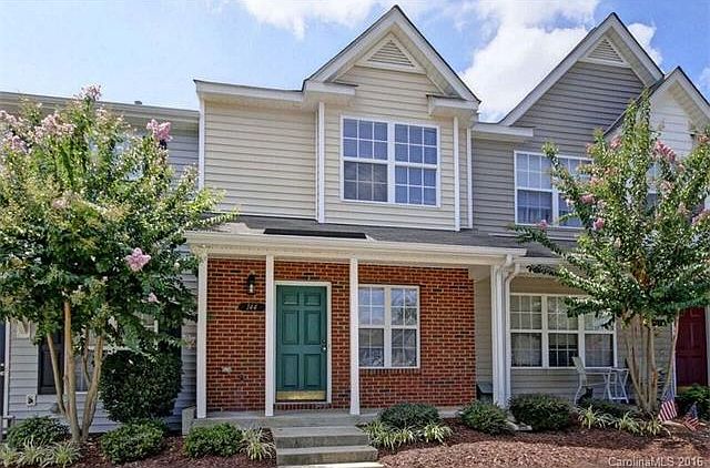 1st image of 144 Mangum Cir #144