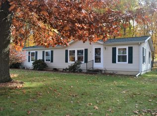 17 Westwood Dr, Springfield, MI 49037